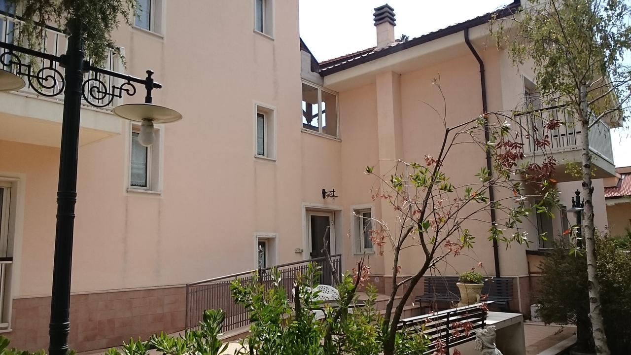 House 3*