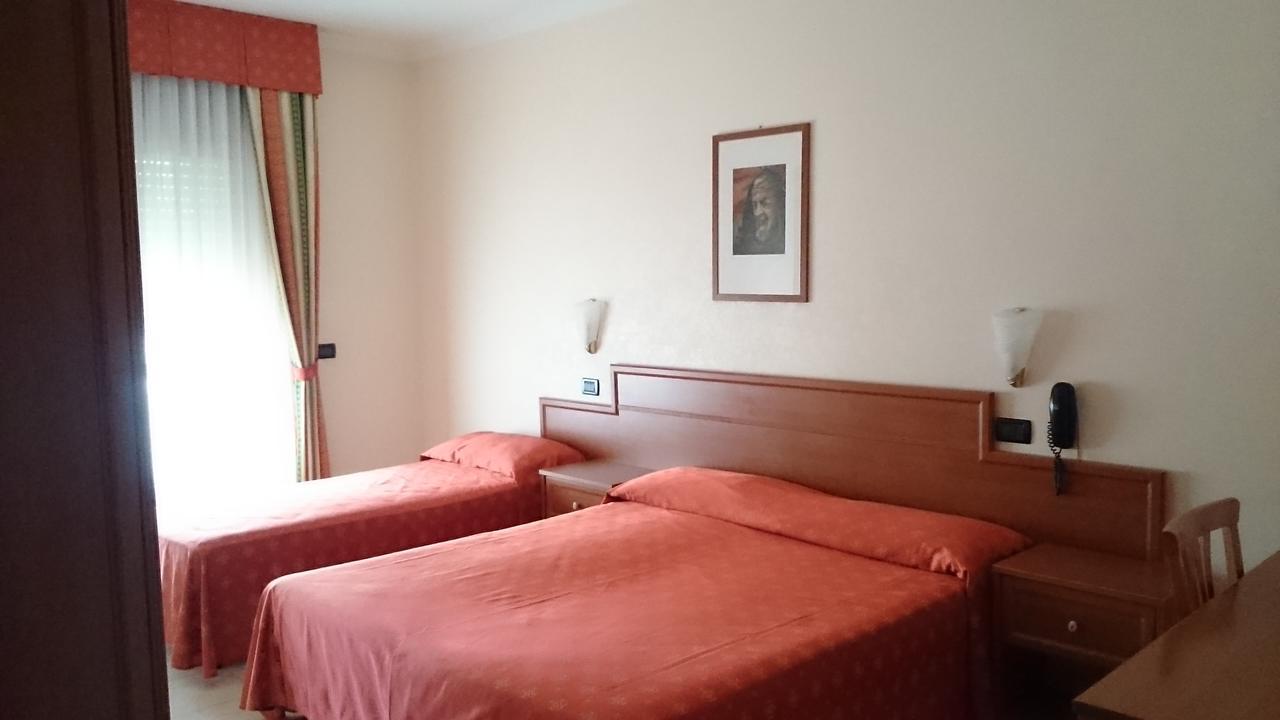 House Hotel 3*