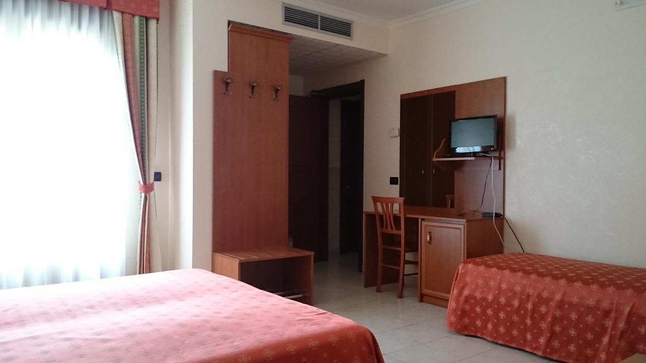 House Hotel